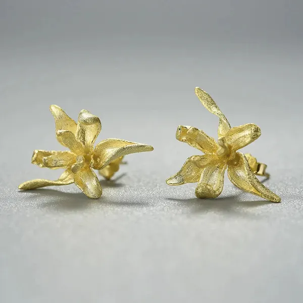 Gold_Flower_Earrings_For_Women